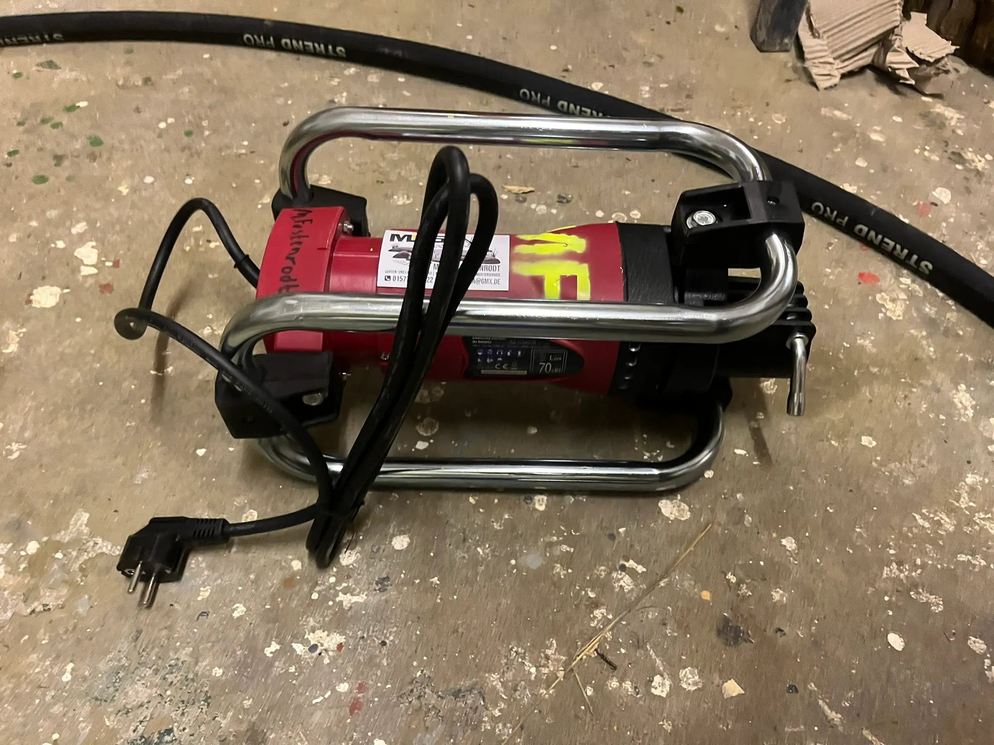 Betonrüttler 2300W mieten